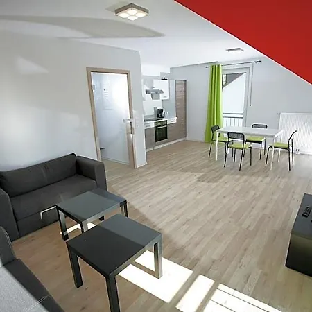 Am Baronenwald 3* 格平根