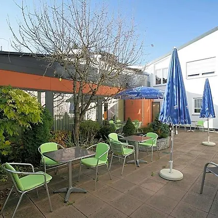 Am Baronenwald 3* Göppingen