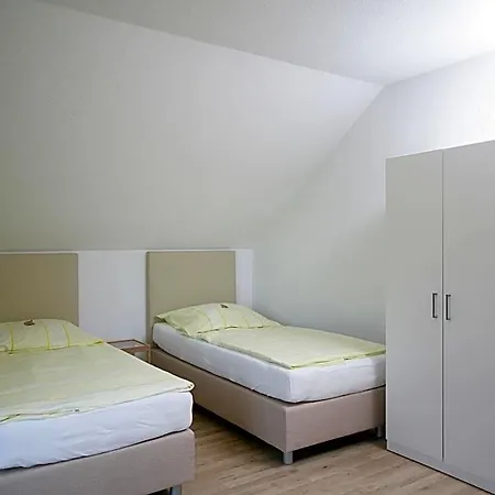 Otel Am Baronenwald Göppingen