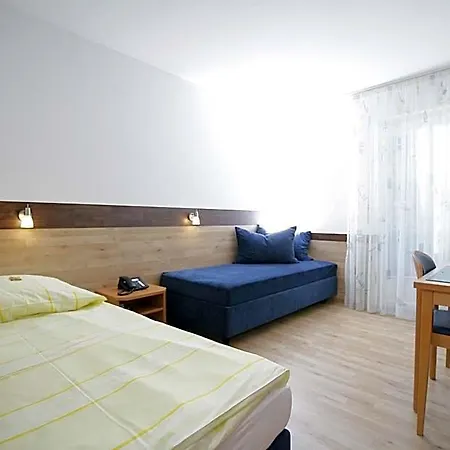 Am Baronenwald Otel Göppingen