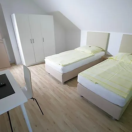 Otel Am Baronenwald 3*