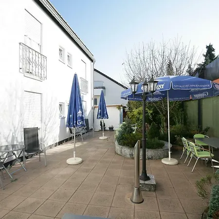 Am Baronenwald Hotel 3*