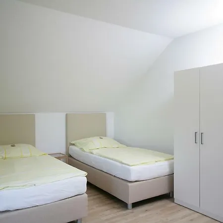Otel Am Baronenwald Göppingen