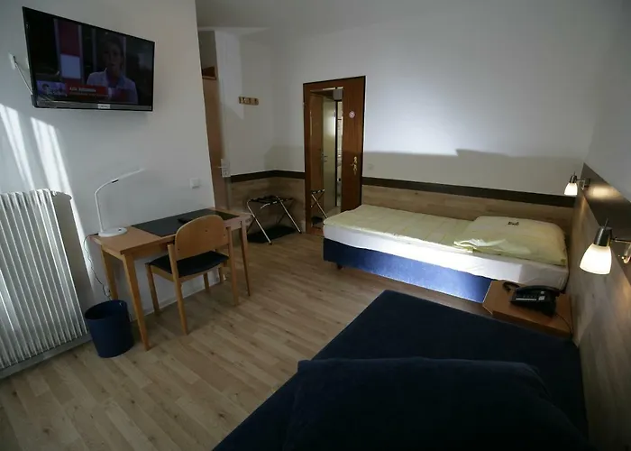 Am Baronenwald 3* Göppingen