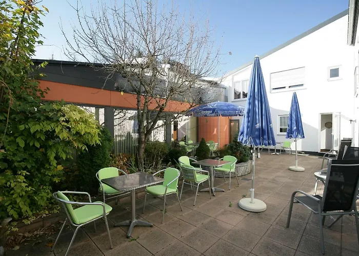 Am Baronenwald 3* غوبينغِن