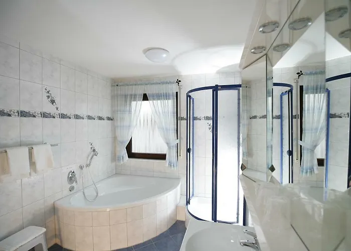 فندق Am Baronenwald غوبينغِن