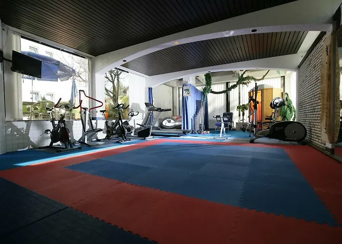 Am Baronenwald فندق 3*