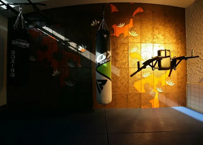 Am Baronenwald فندق